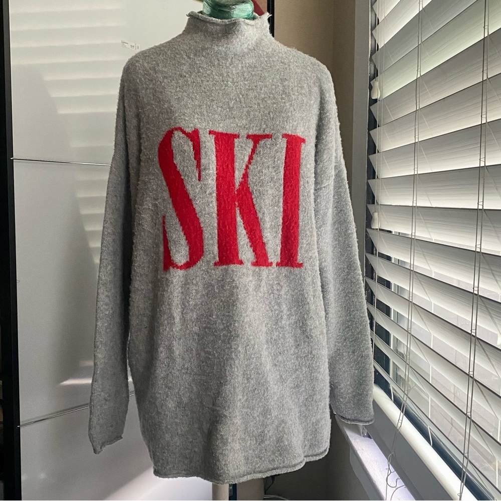Cupcakes & Cashmere XL Lightweight Sweater